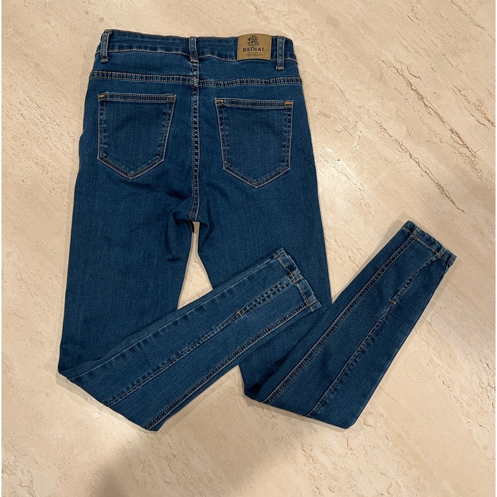 Redial Premium Collection With Front Split - image 4